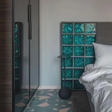 Resume Apartments, Swimmer Corner No 2 Apartment *
