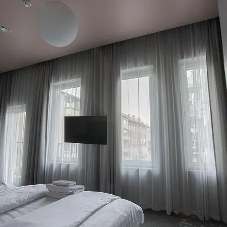 Resume Apartments, Swimmer Corner No 2 Apartment *